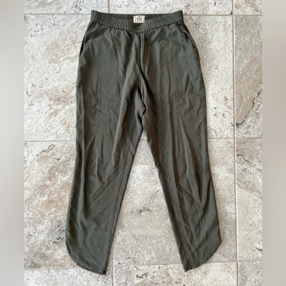 Marine Layer Allison Trouser Pants in Dusty Olive Green, size XS - Picture 11 of 11